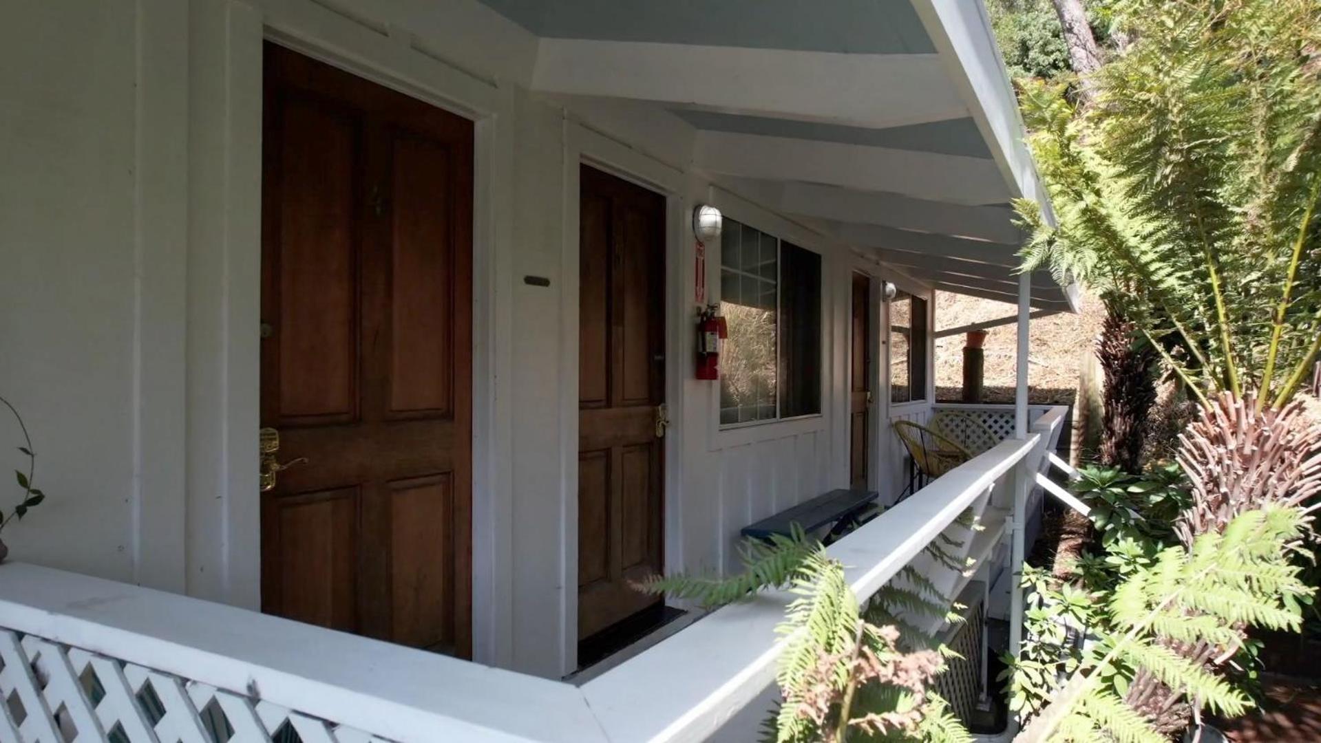 Smiley'S Saloon & Hotel Bolinas Exterior photo