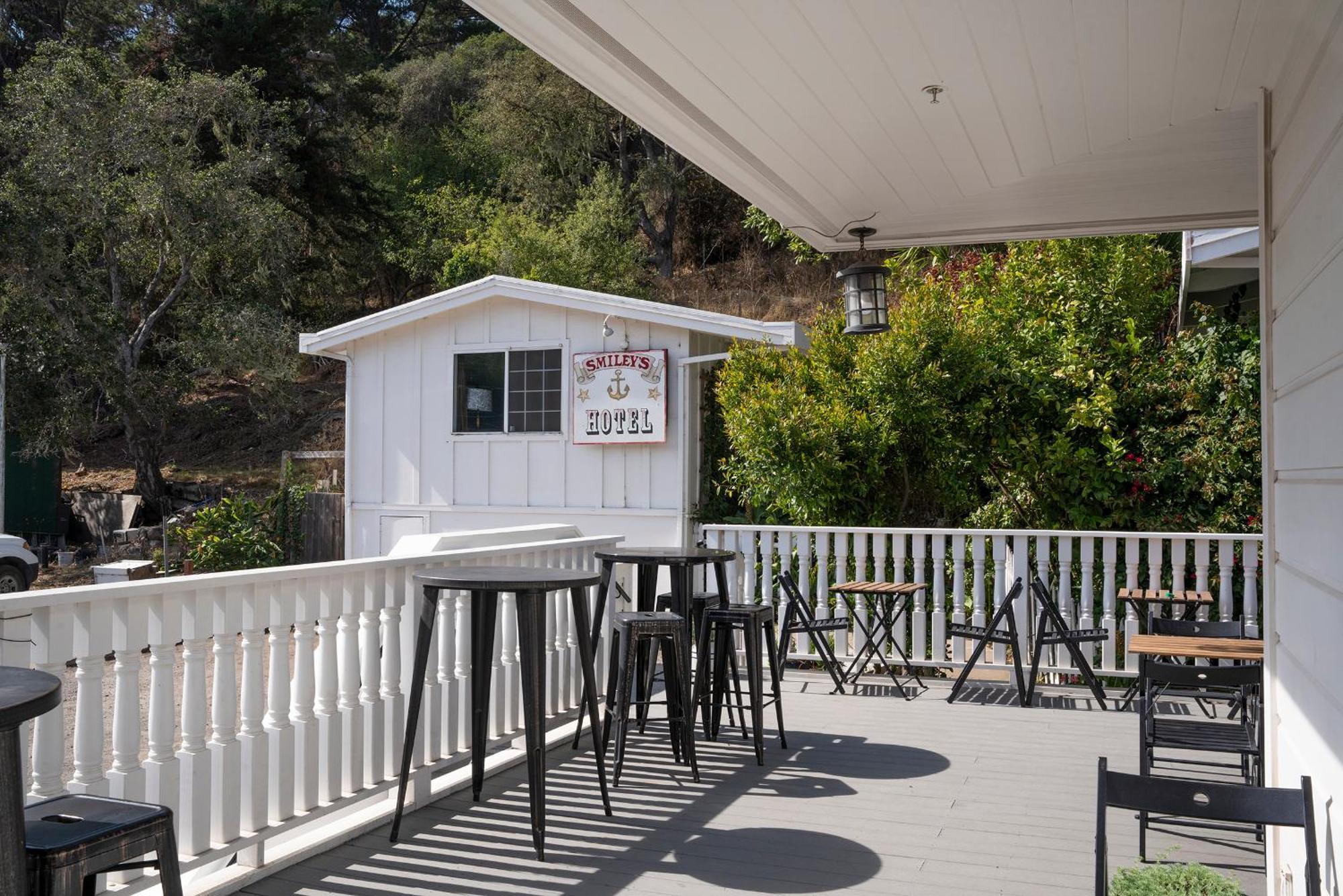 Smiley'S Saloon & Hotel Bolinas Exterior photo